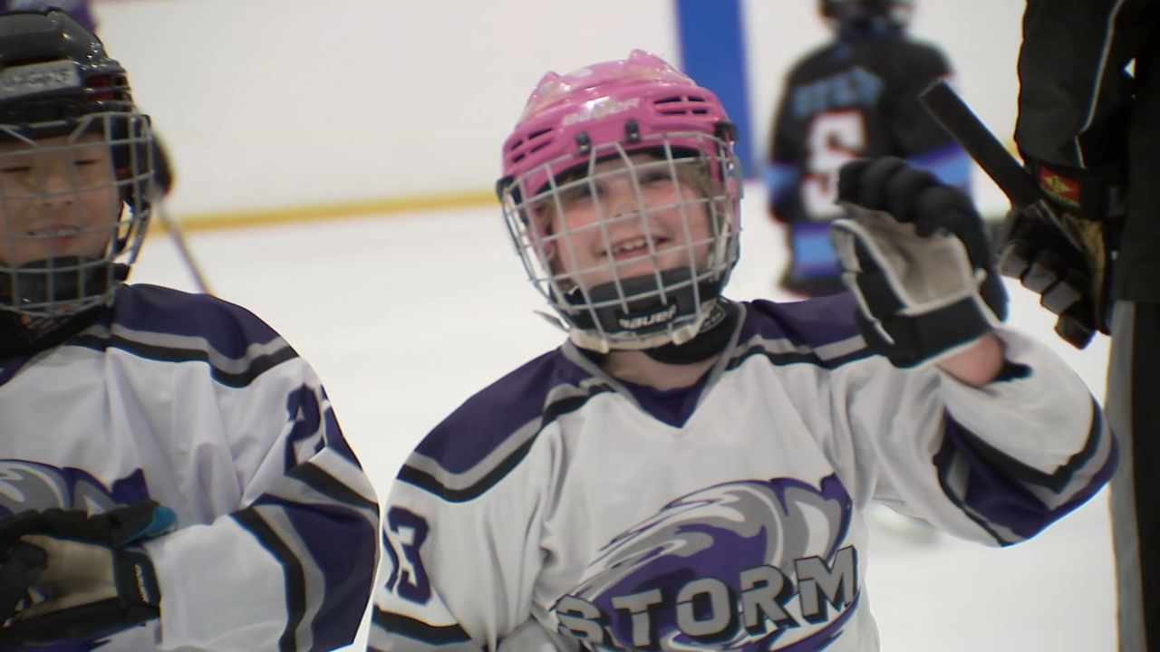 Every Kid Sports scholarship helps young Deer Park hockey player stay on the ice