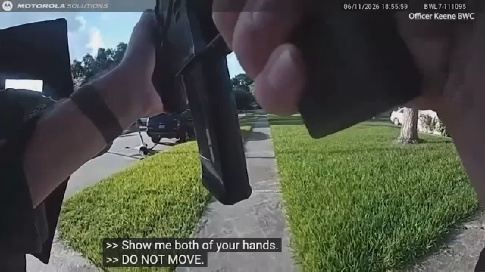 Suspect shot by officer after pointing gun at a father and child in west Houston, HPD says